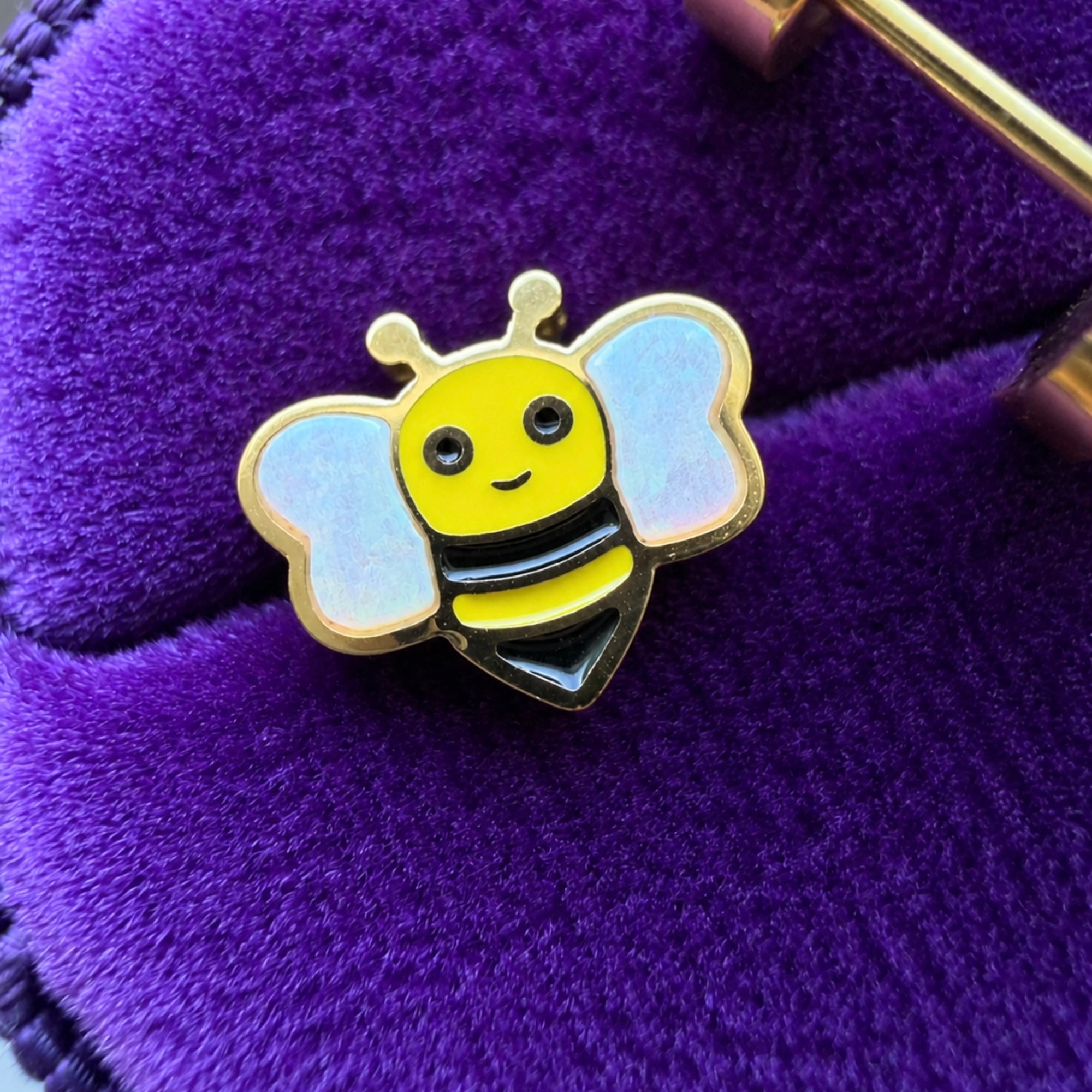 Bee Screwback Stud Earrings