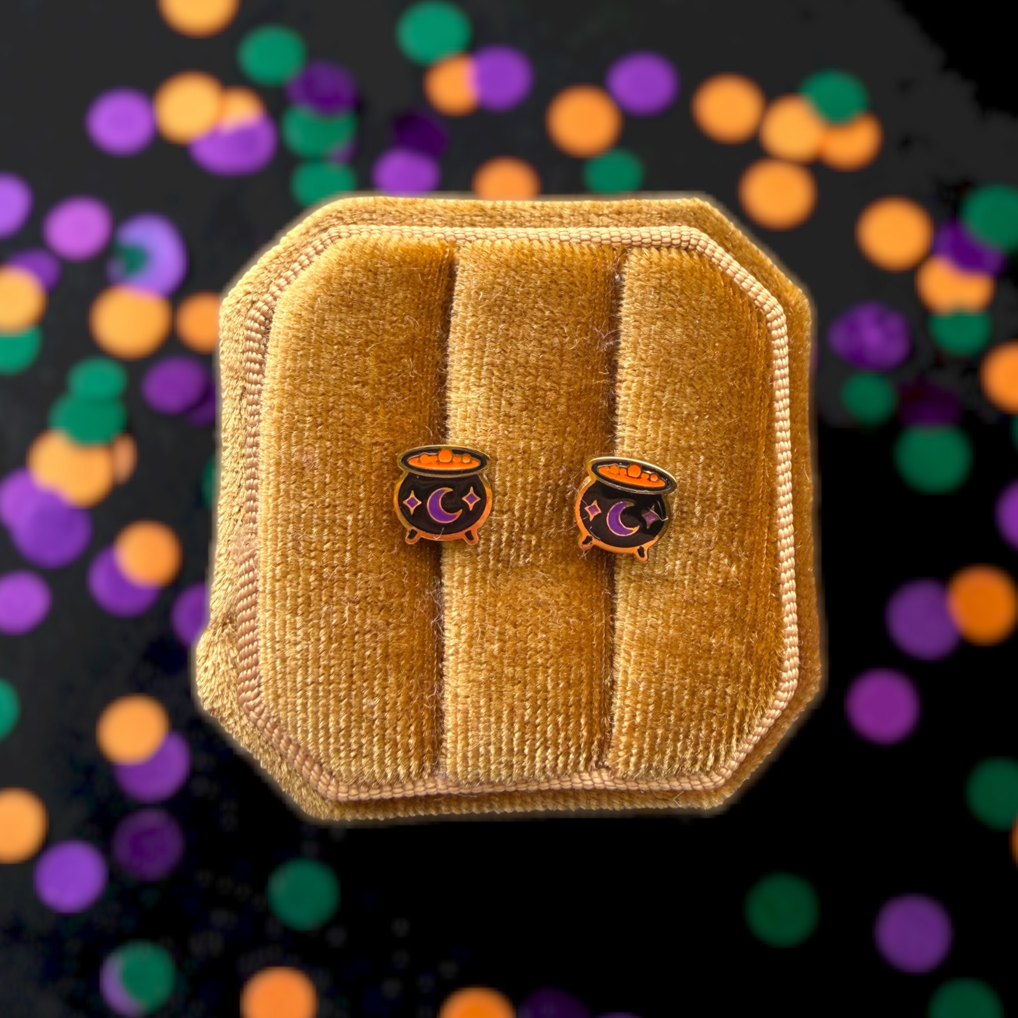 Cauldron Screwback Stud Earrings