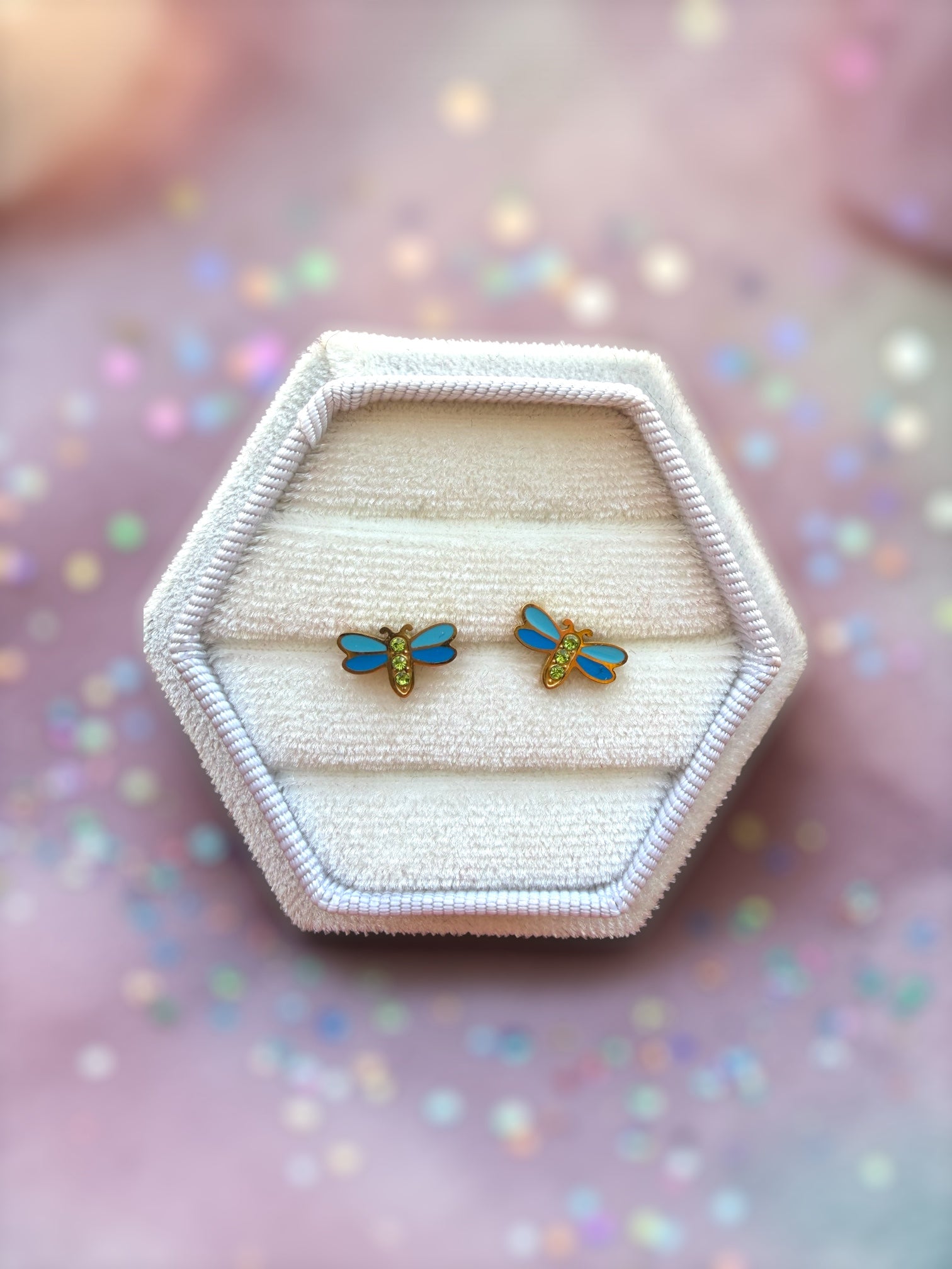 Dragonfly Screwback Stud