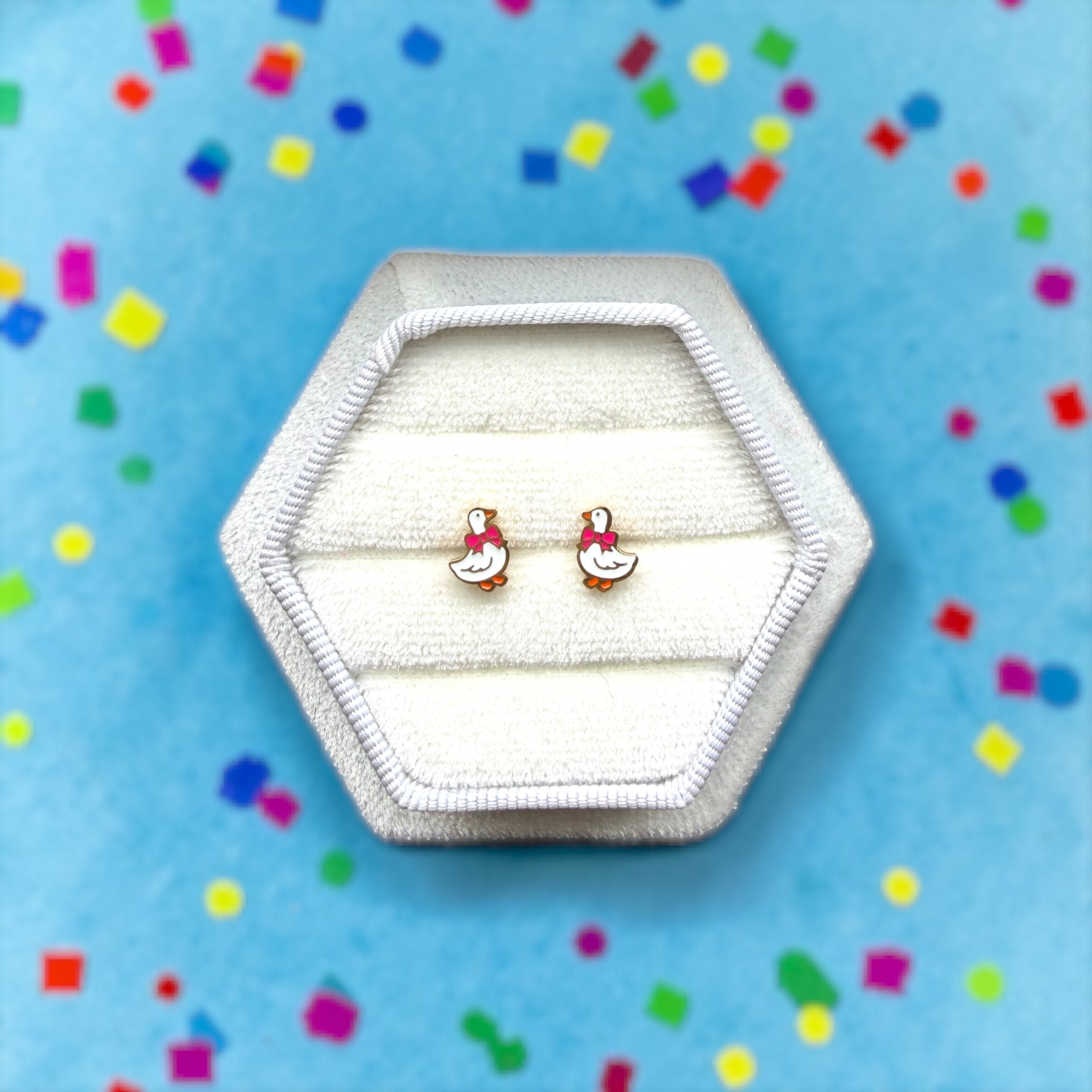 Goose Screwback Stud Earrings