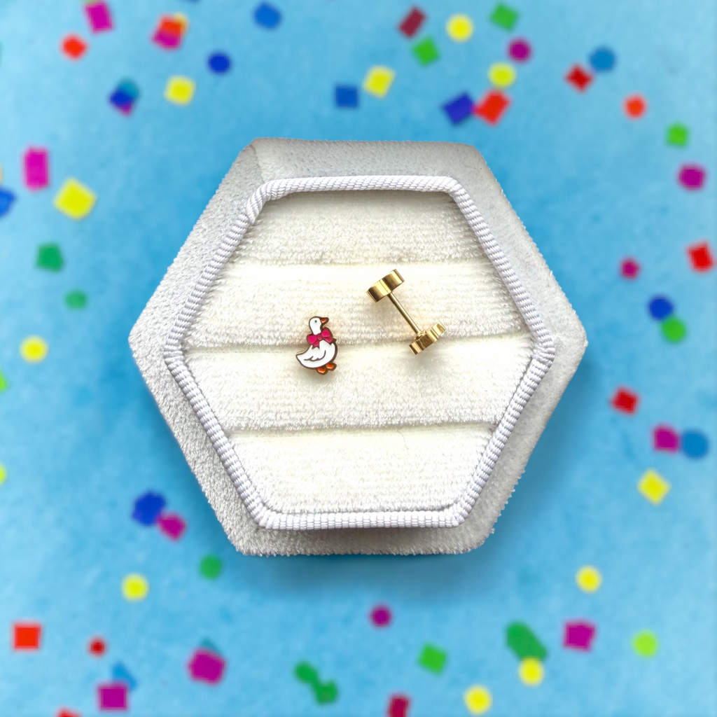 Goose Screwback Stud Earrings